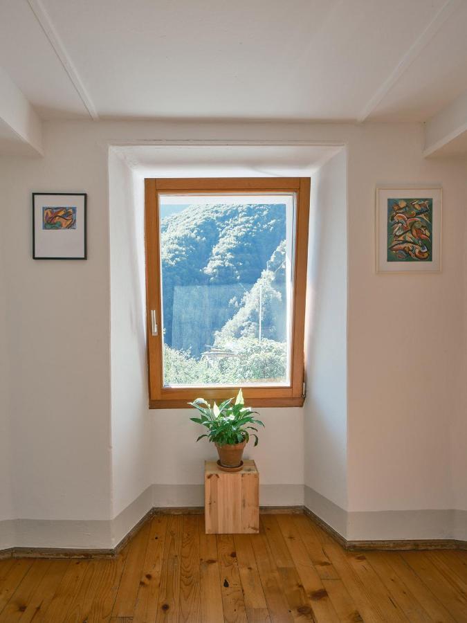 Osteria Gruetli Con Alloggio Borgnone Exteriör bild