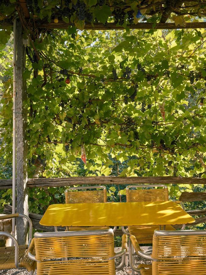 Osteria Gruetli Con Alloggio Borgnone Exteriör bild