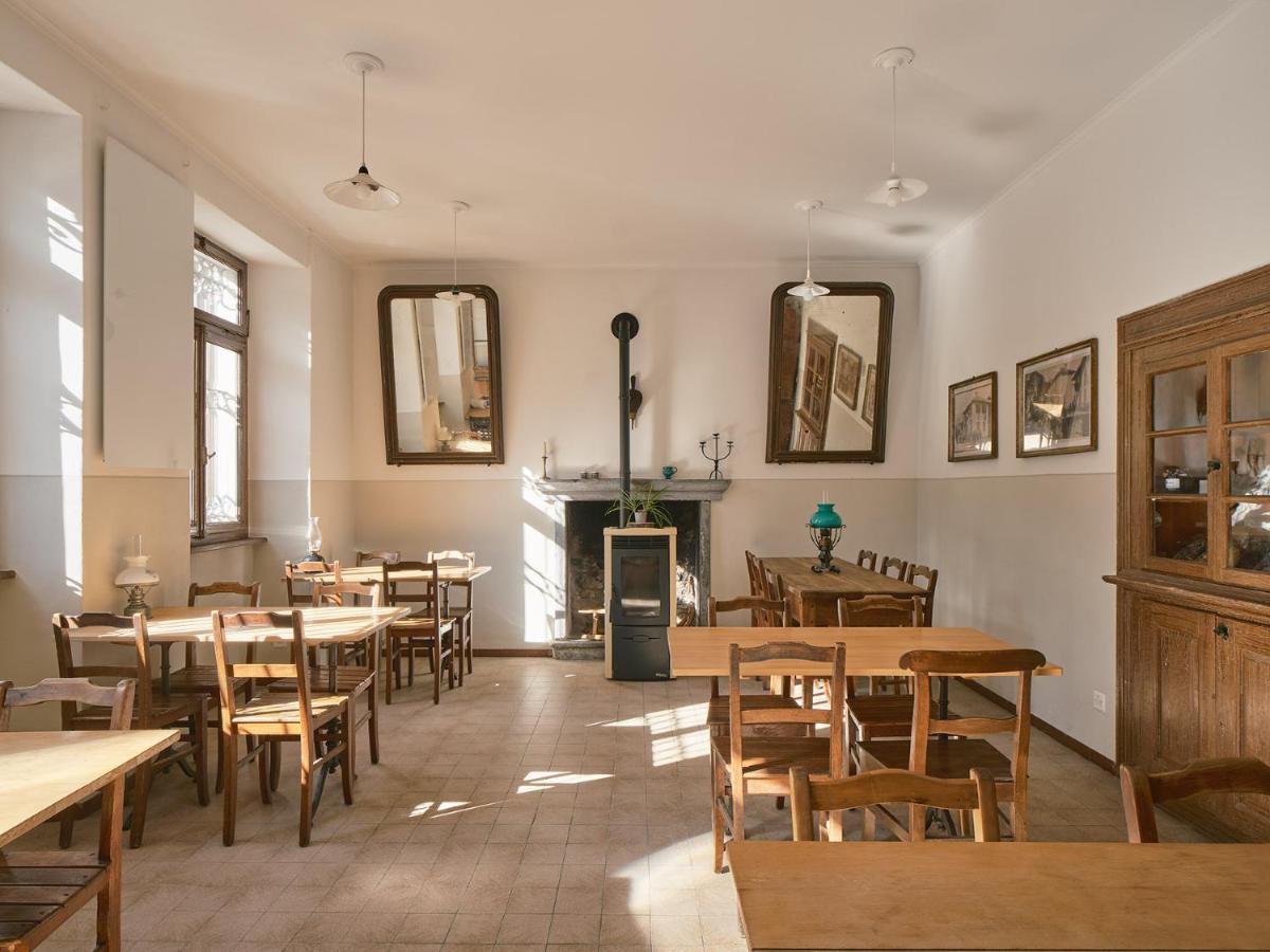 Osteria Gruetli Con Alloggio Borgnone Exteriör bild